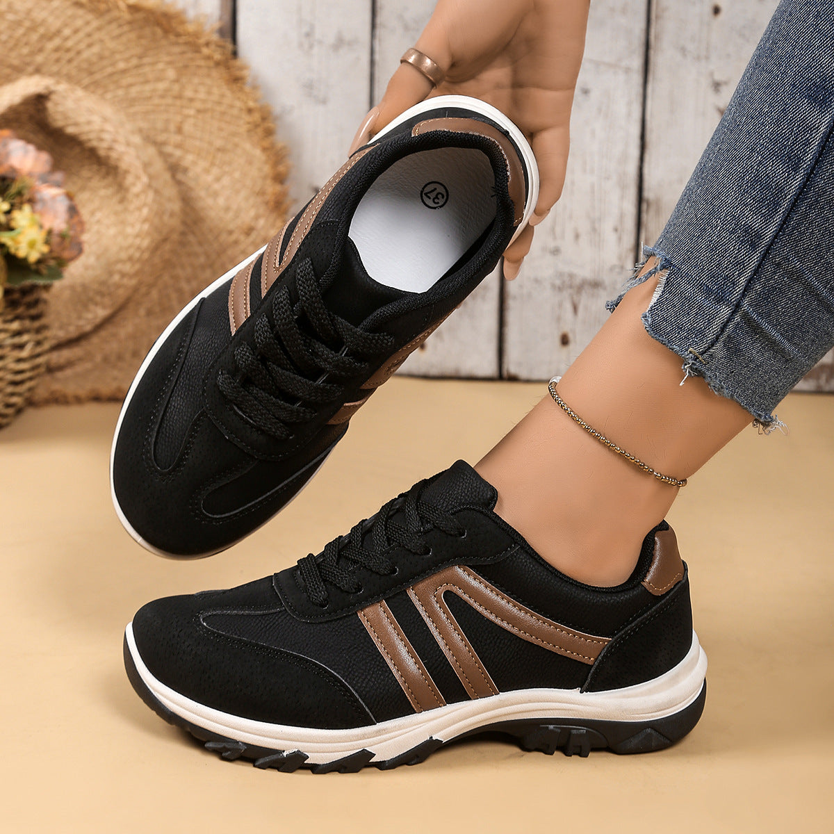 NovaWalk™ sneakers
